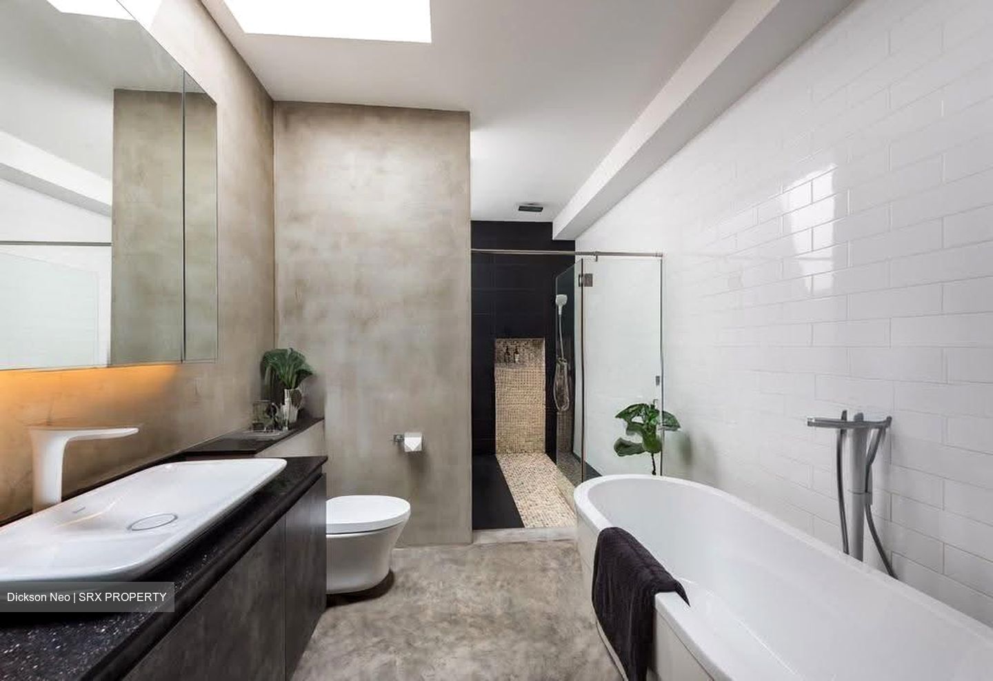 Sixth Avenue (D10), Terrace #623082121